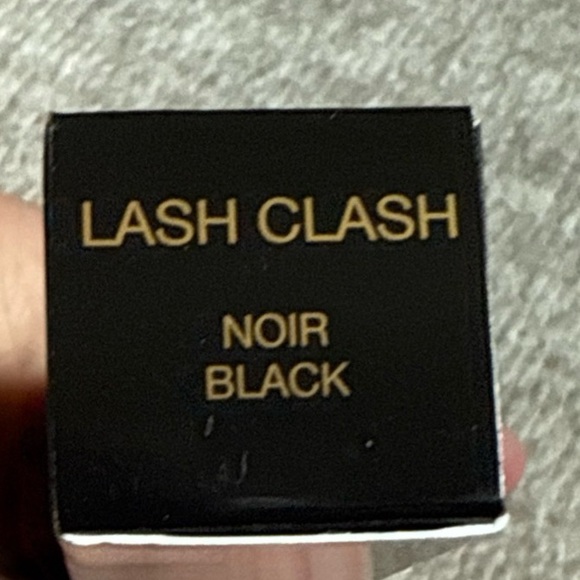 YSL LASH CLASH Mascara Volume Extreme NOIR BLACK 0.3oz/ 9ml NEW IN BOX&Authentic - Picture 4 of 4
